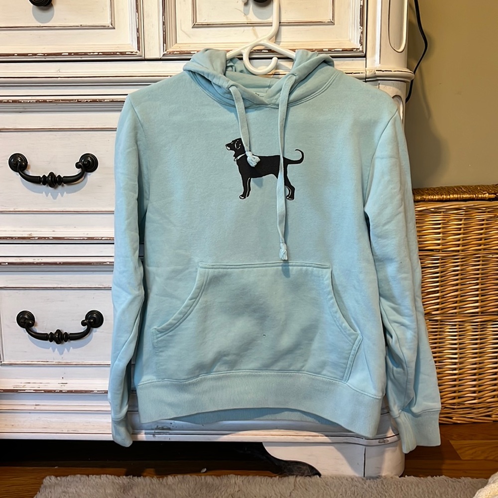 Black dog sweatshirt